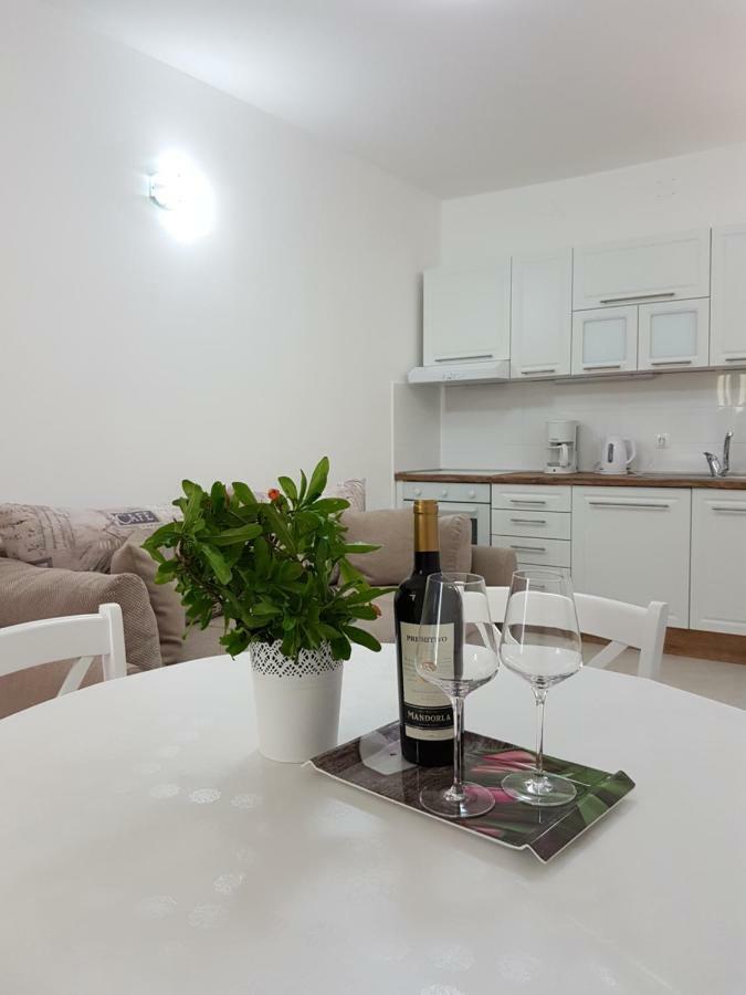 Apartmani Luka & Iva شيبينيك المظهر الخارجي الصورة